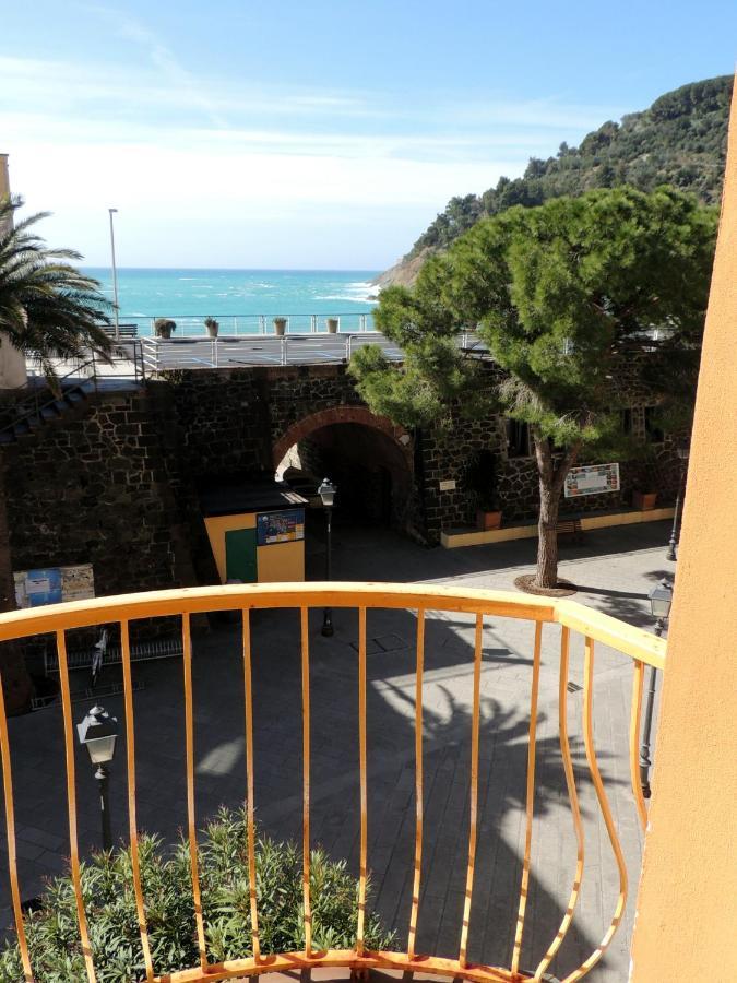 شقة La Porta Delle 5 Terre Trilocali بوناسولا المظهر الخارجي الصورة
